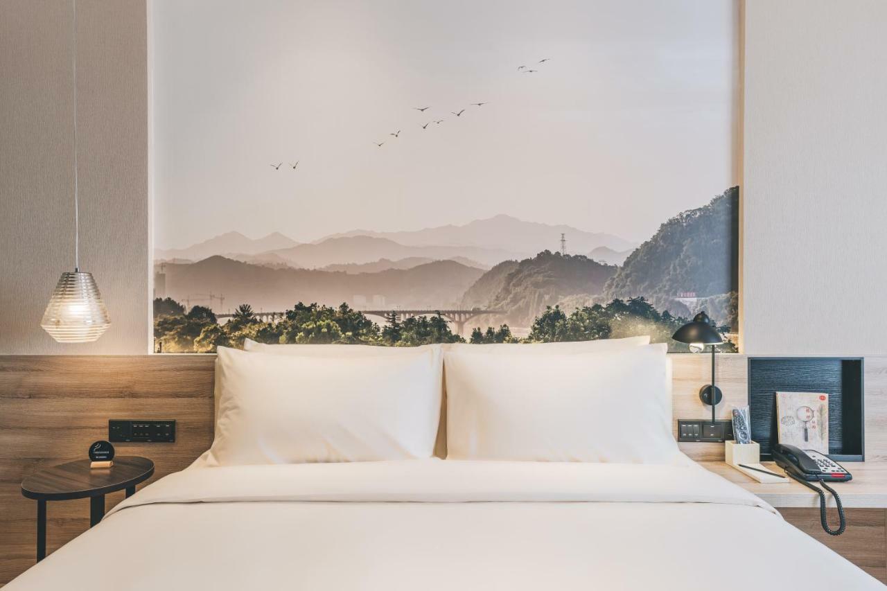 Atour Hotel Haining Leather City South Gate Bagian luar foto