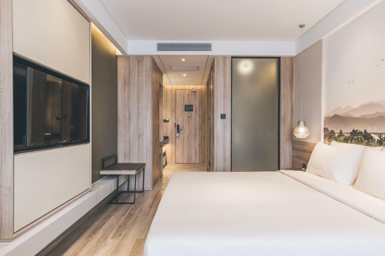 Atour Hotel Haining Leather City South Gate Bagian luar foto